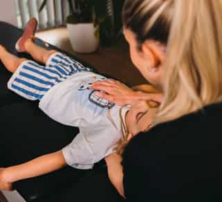 Osteopathie für Babys, Säuglinge und Kinder in unterschiedlichen Entwicklungsphasen